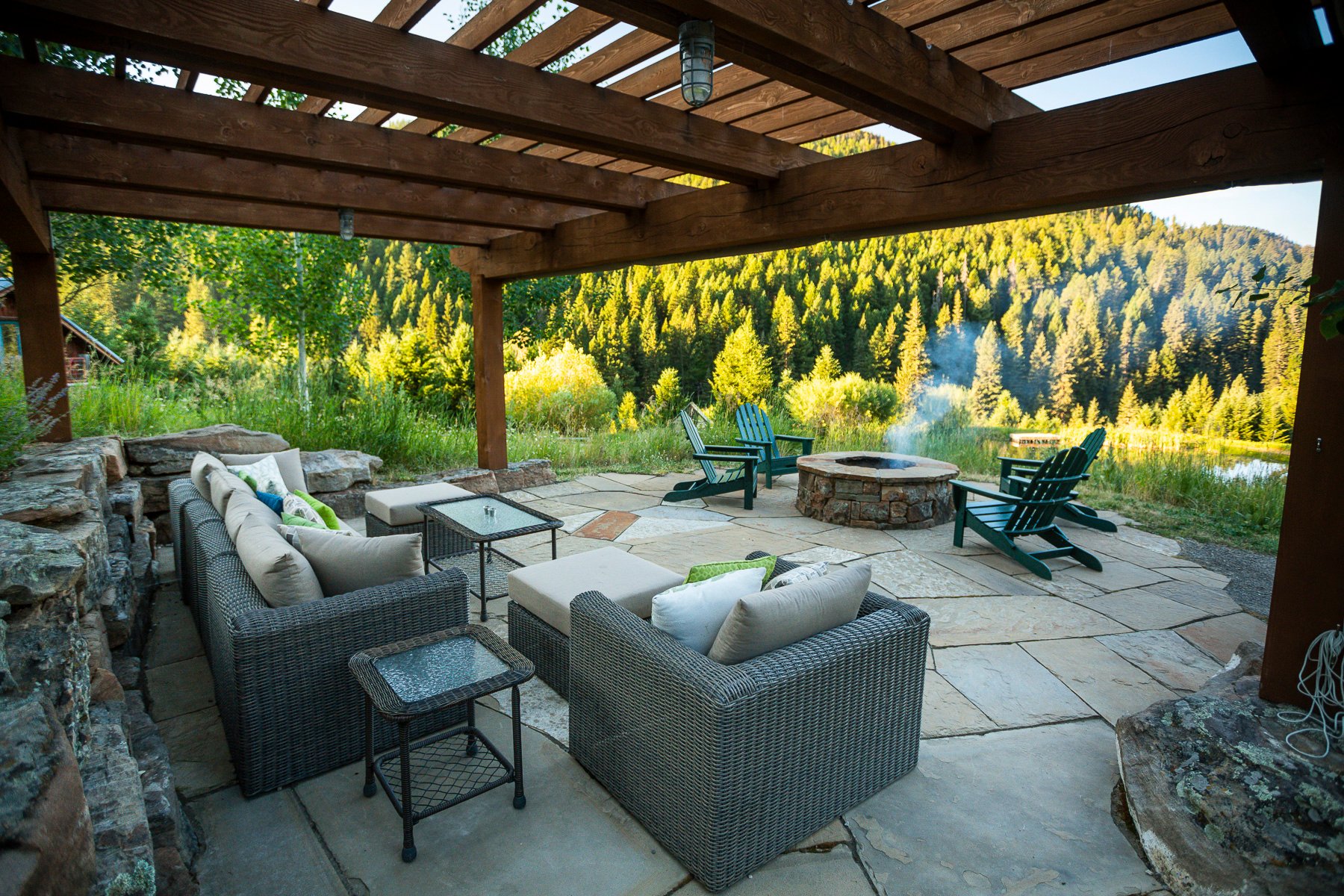 Great Ideas for Outdoor Rooms 